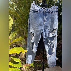 Soft ripped high rise mom jean